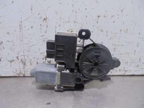 MOTOR ELEVALUNAS TRASERO DERECHO VOLKSWAGEN TIGUAN (AD1) 