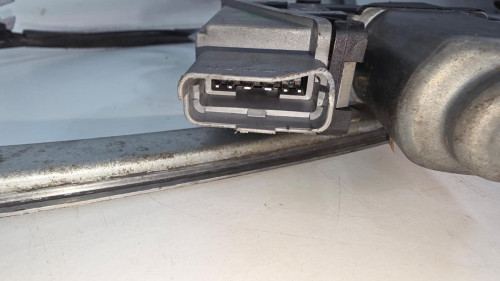  ELEVALUNAS DELANTERO DERECHO CITROEN XSARA BERLINA 
