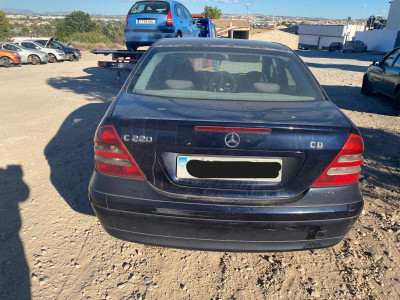 MERCEDES-BENZ CLASE C (BM 203) BERLINA