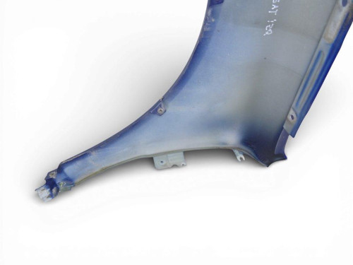 ALETA DELANTERA DERECHA б/у