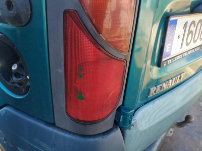 PILOTO TRASERO IZQUIERDO Renault Kangoo I (F/KC0)(1997->)