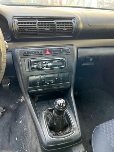  AUDI A4 BERLINA (B5) 