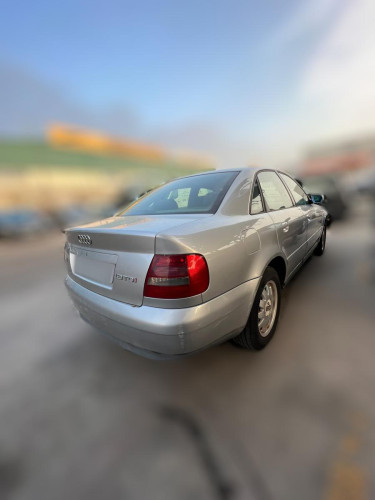  AUDI A4 BERLINA (B5) 