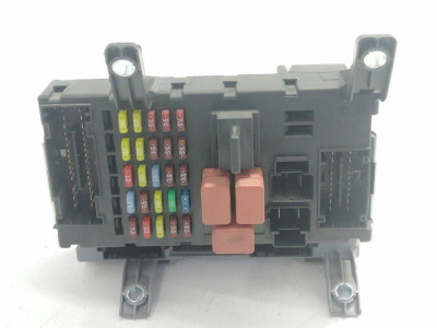 CAJA RELES / FUSIBLES, FIAT, LINEA (110)