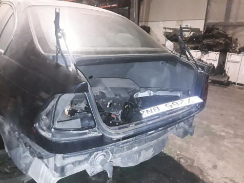 BMW SERIE 3 BERLINA (E46) — автомобиль-донор на запчасти 