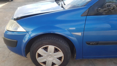 ALETA DELANTERA IZQUIERDA Renault Megane II Berlina 3P (10.2002->)