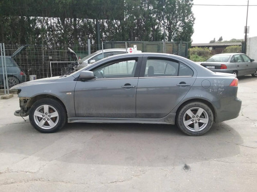  MITSUBISHI LANCER BERLINA (CY0) 