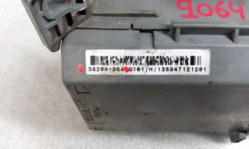 CAJA RELES / FUSIBLES Honda CIVIC 5 PUERTAS (EU7/8) 