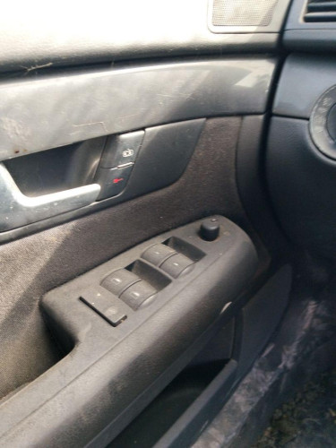 MANDO ELEVALUNAS DELANTERO IZQUIERDO AUDI A4 AVANT (8E) 