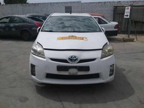  TOYOTA PRIUS (ZVW30) 