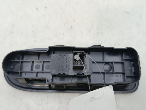 MANDO ELEVALUNAS DELANTERO DERECHO CITROEN C5 BERLINA 