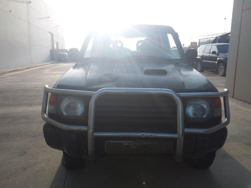 MITSUBISHI MONTERO (V20/V40) — vehículo donante para recambios 