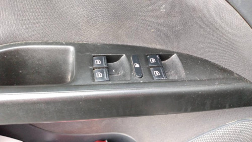  SEAT ALTEA (5P1) 