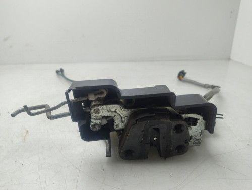 CERRADURA PUERTA DELANTERA DERECHA KIA CARNIVAL 