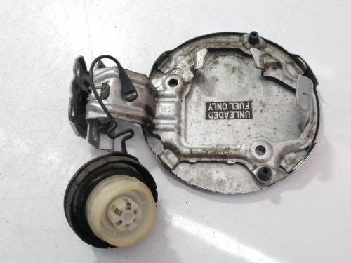  TAPA EXTERIOR COMBUSTIBLE TOYOTA PRIUS (ZVW30) 