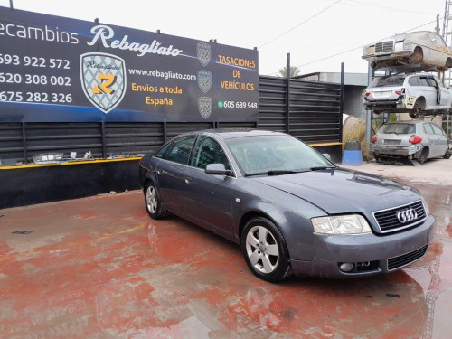 AUDI A6 BERLINA (4B2) 