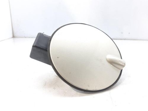 TAPA EXTERIOR COMBUSTIBLE Opel CORSA D 