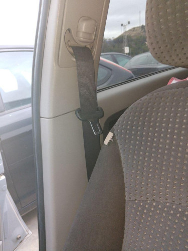 CINTURON SEGURIDAD DELANTERO DERECHO MITSUBISHI GRANDIS (NA0W) 