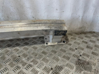 REFUERZO PARAGOLPES DELANTERO