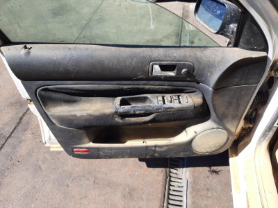 VOLKSWAGEN GOLF IV BERLINA (1J1)(10.1997)