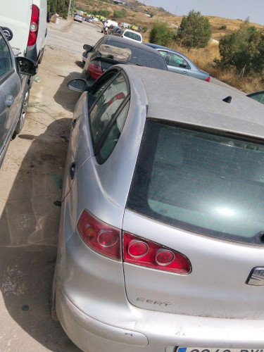 SEAT IBIZA (6L1) — vehículo donante para recambios 
