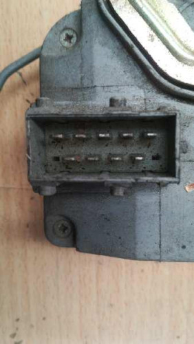  CERRADURA PUERTA DELANTERA IZQUIERDA 