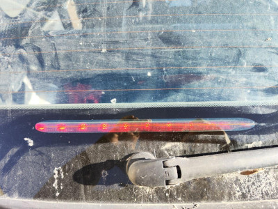 LUZ CENTRAL DE FRENO