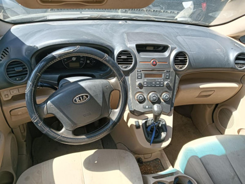 KIA CARENS (UN) — vehículo donante para recambios 