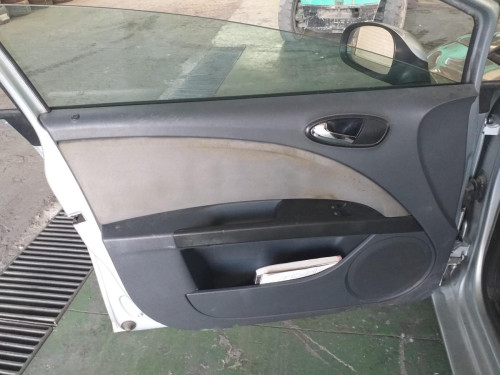 MANDO ELEVALUNAS DELANTERO IZQUIERDO Seat LEON (1P1) 