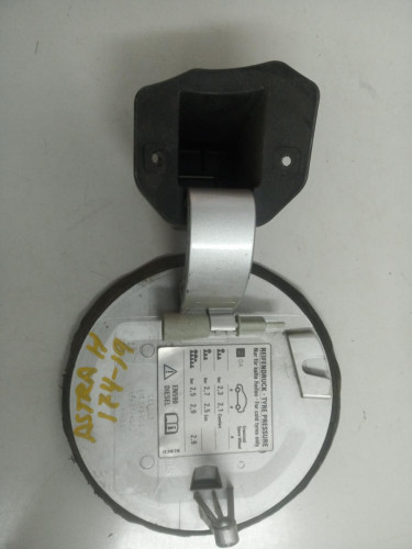  TAPA EXTERIOR COMBUSTIBLE OPEL ASTRA H GTC 
