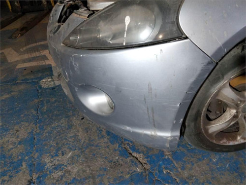 PARAGOLPES DELANTERO Mitsubishi GRANDIS (NA0W) 