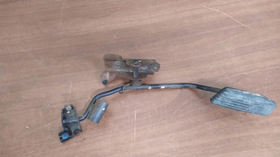 PEDAL ACELERADOR