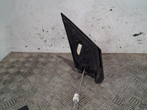 RETROVISOR IZQUIERDO 