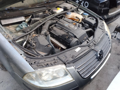 ELECTROVENTILADOR Volkswagen PASSAT BERLINA (3B3) 