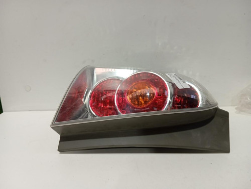  PILOTO TRASERO IZQUIERDO Toyota COROLLA VERSO (R1) 