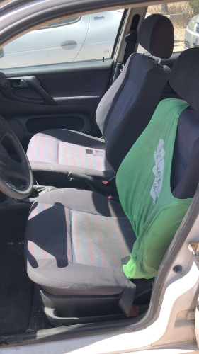 VOLKSWAGEN POLO III (6N1) — vehículo donante para recambios 