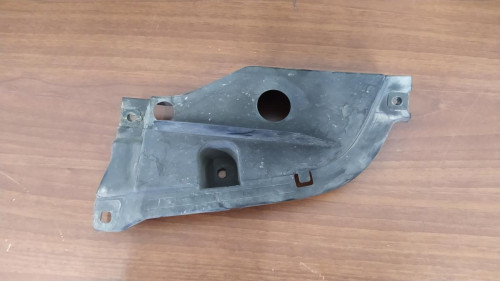 PUNTERA PARAGOLPES TRASERA IZQUIERDA Toyota LAND CRUISER (J15) 