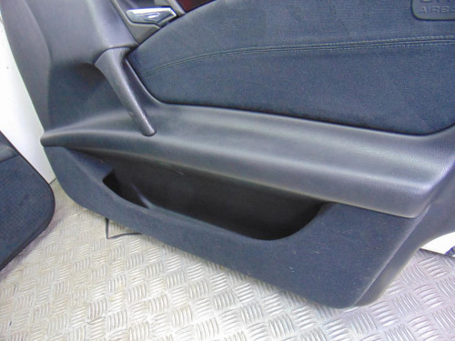  JUEGO ASIENTOS COMPLETO Mercedes-Benz CLASE E (BM 210) BERLINA 