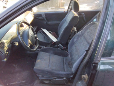 OPEL VECTRA B BERLINA