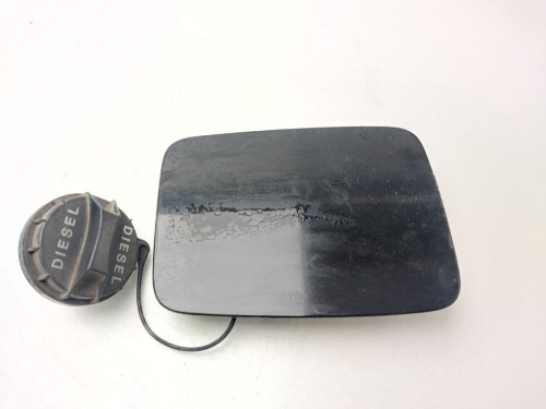 TAPA EXTERIOR COMBUSTIBLE Kia SORENTO (BL) 