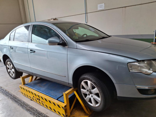 VOLKSWAGEN PASSAT BERLINA (3C2) — автомобиль-донор на запчасти 