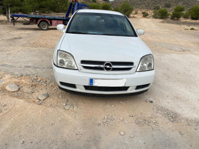 OPEL VECTRA C BERLINA