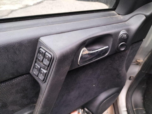  OPEL ASTRA G BERLINA 