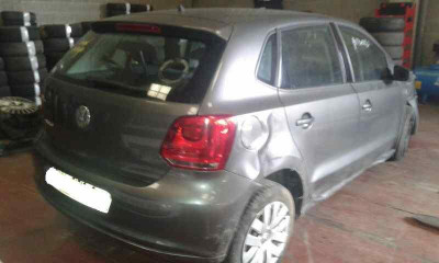 VOLKSWAGEN POLO V (6R1)