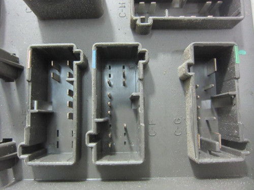  CAJA RELES / FUSIBLES FORD FOCUS BERLINA (CAK) 