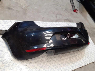 PARAGOLPES TRASERO