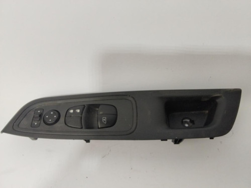 ELEVALUNAS DELANTERO IZQUIERDO Nissan MICRA (K14) 
