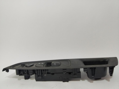 ELEVALUNAS DELANTERO IZQUIERDO Nissan MICRA (K14) 