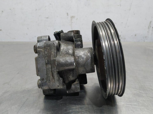  BOMBA DIRECCION Volkswagen PASSAT BERLINA (3B3) 