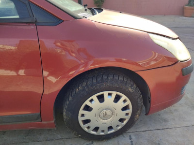 ALETA DELANTERA DERECHA Citroen C4 Berlina (06.2004->)